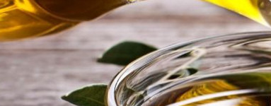 Oljčno olje (Olea europaea)